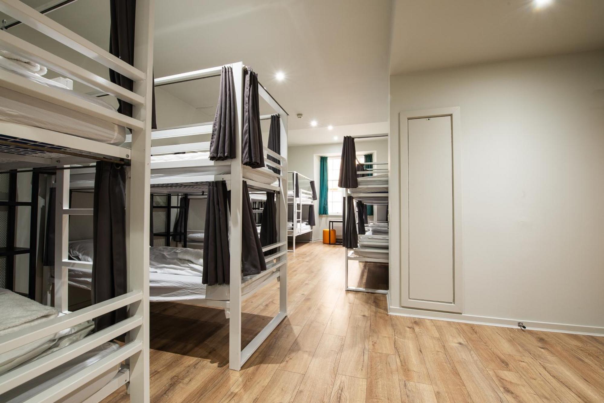 Hostel A&o EDI