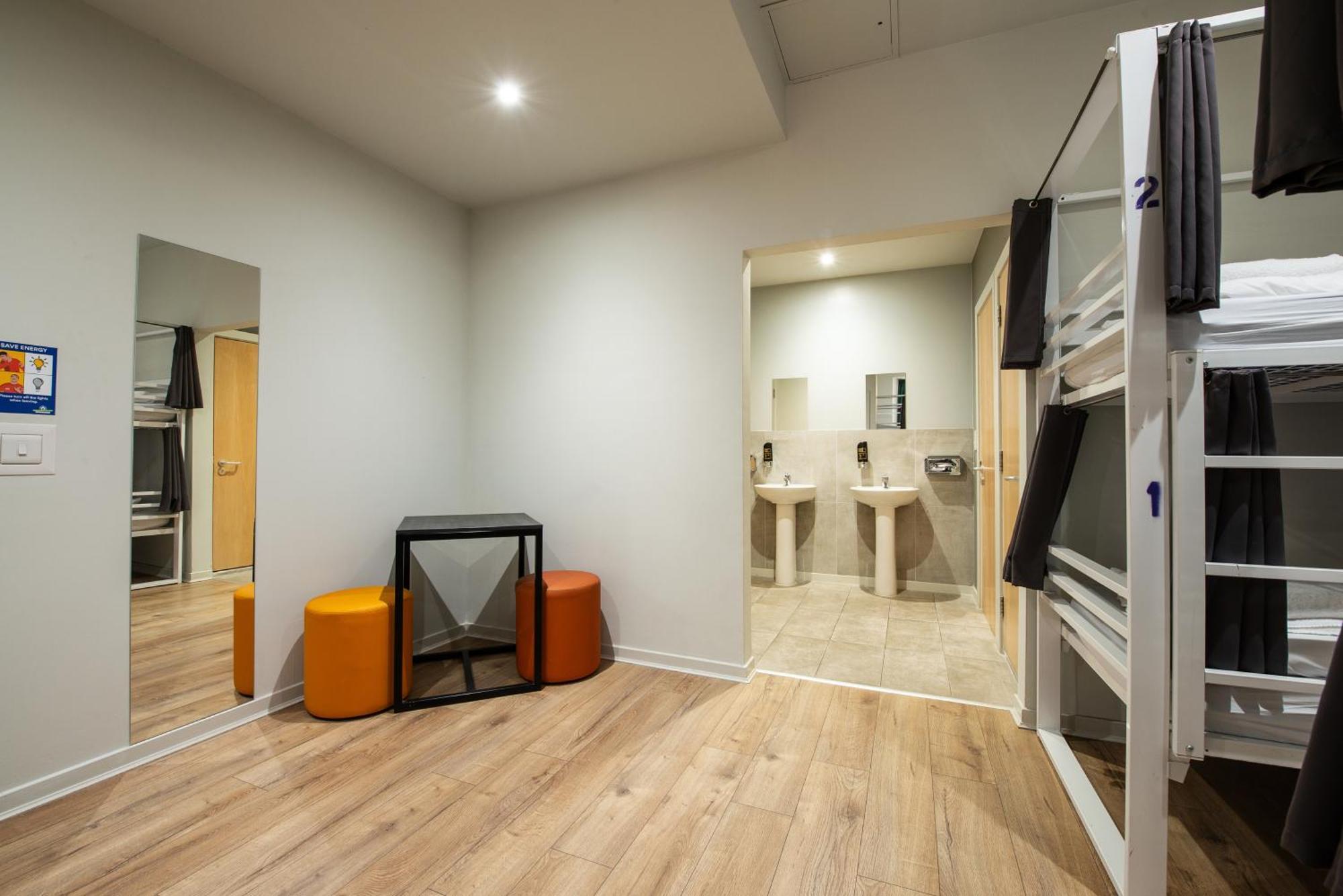 Hostel A&o EDI